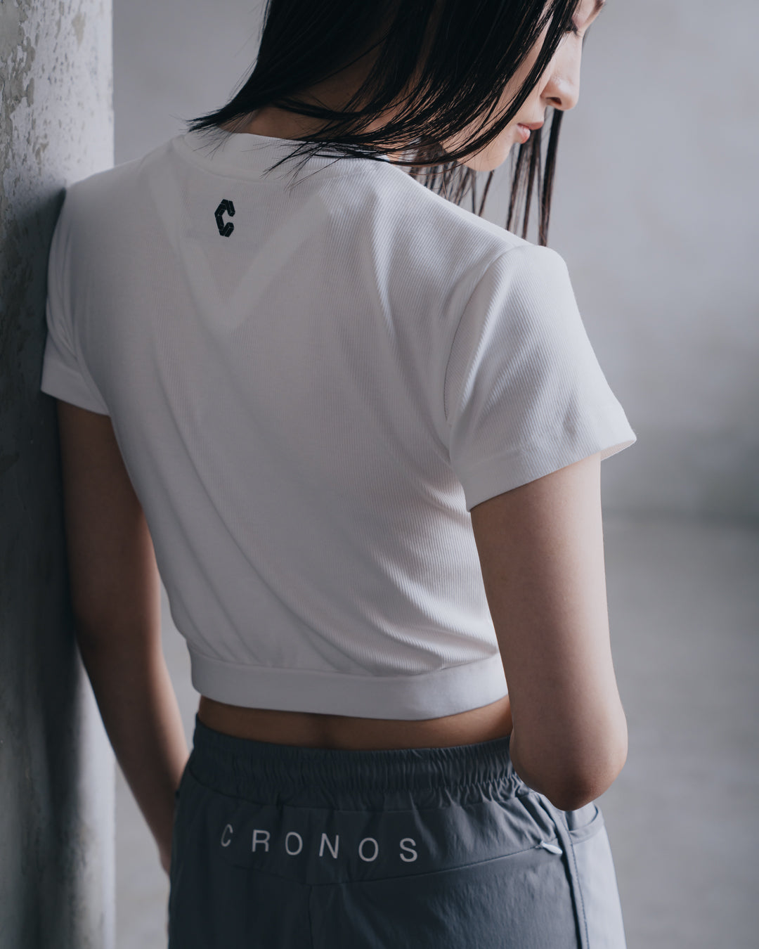 WOMEN'S TOPS