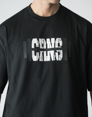 CRONOS DUMBBELL MOTIF PRINT T-SHIRT【BLACK】