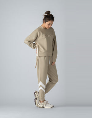 CRONOS WOMEN EMBROIDERY SWEAT【BEIGE】
