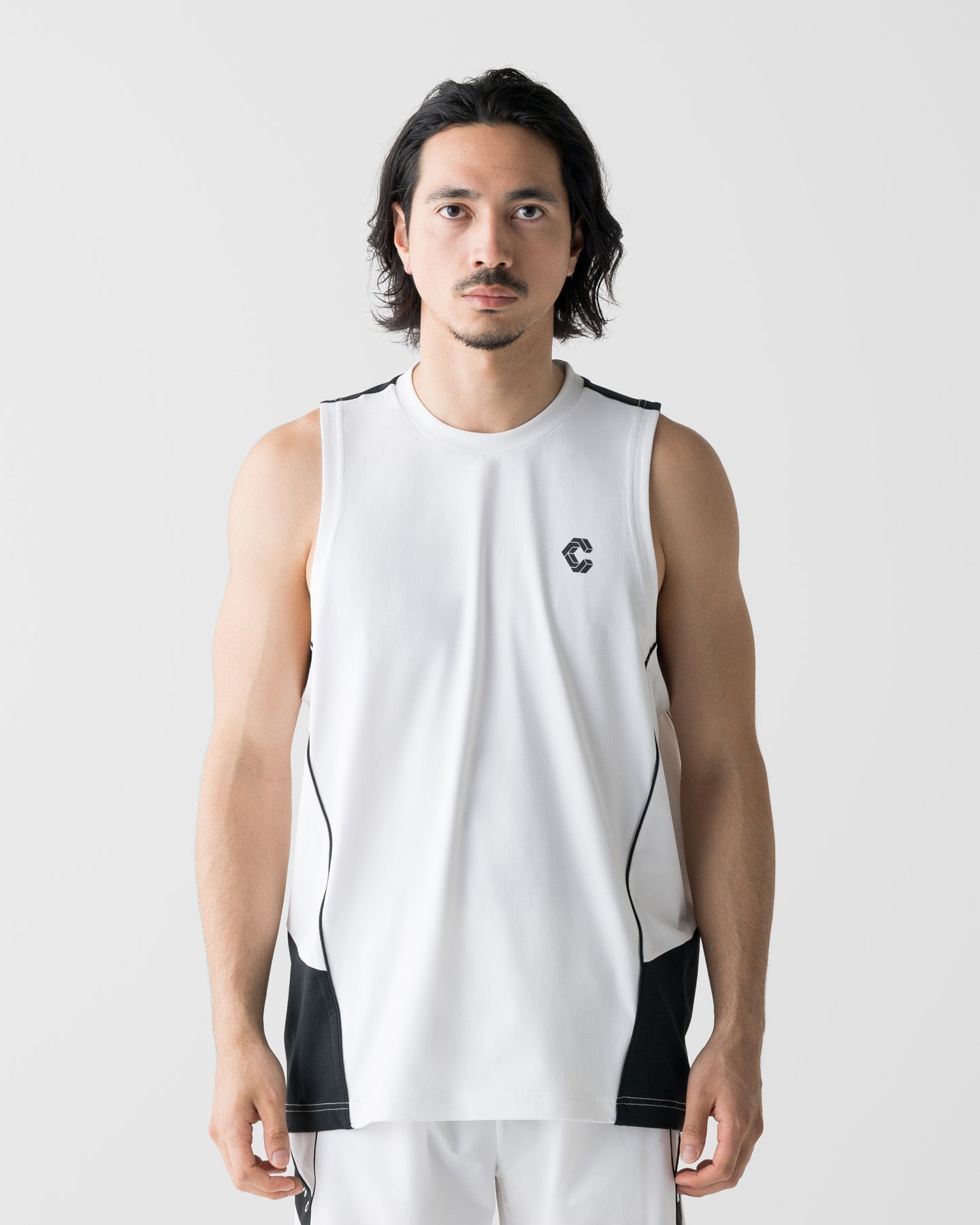 CRONOS SWITCH COOL TOUCH SLEEVELESS【WHITE】