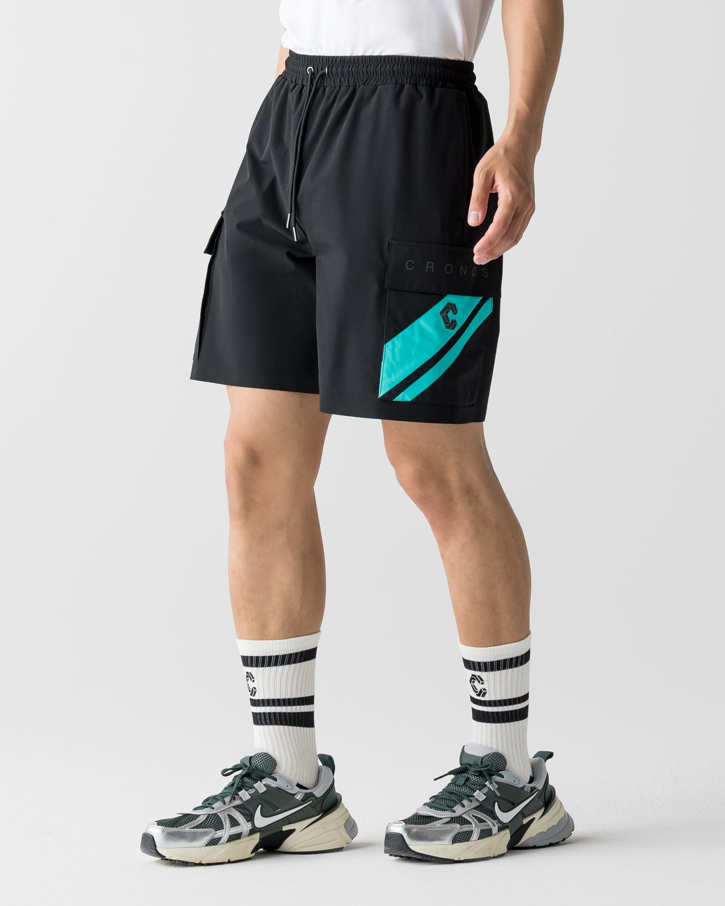 FR2GOLF Switching Nylon Track Short 沖縄限定 CRONOS SWITCH LINE CARGO SHORTS【BLACK×T.BLUE】