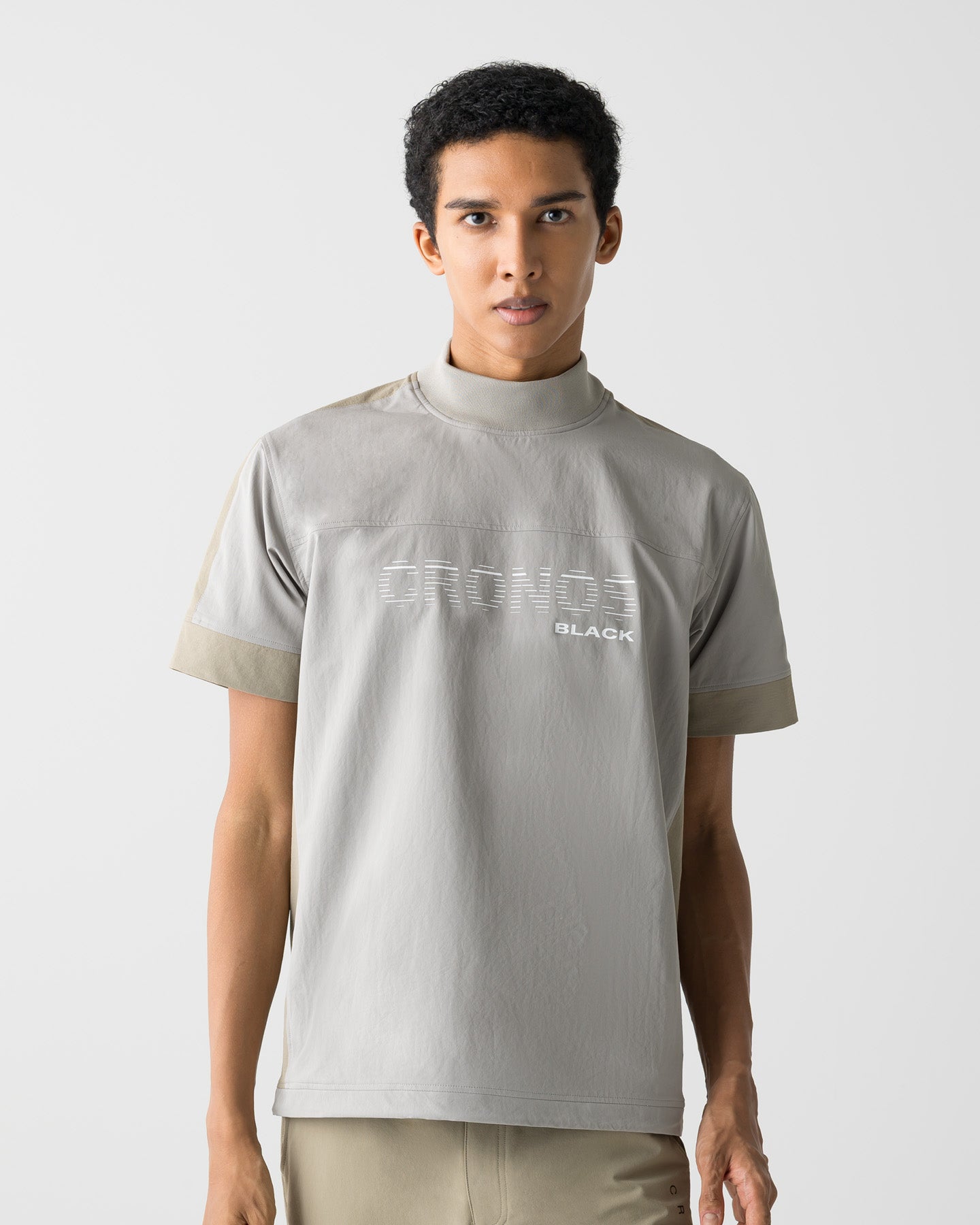 CRONOS BLACK PANEL LINE MOCK NECK【GRAY】