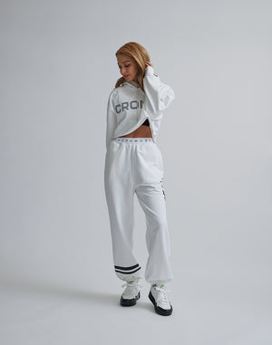 CRONOS WOMEN LOGO SHORT HOODIE【WHITE】