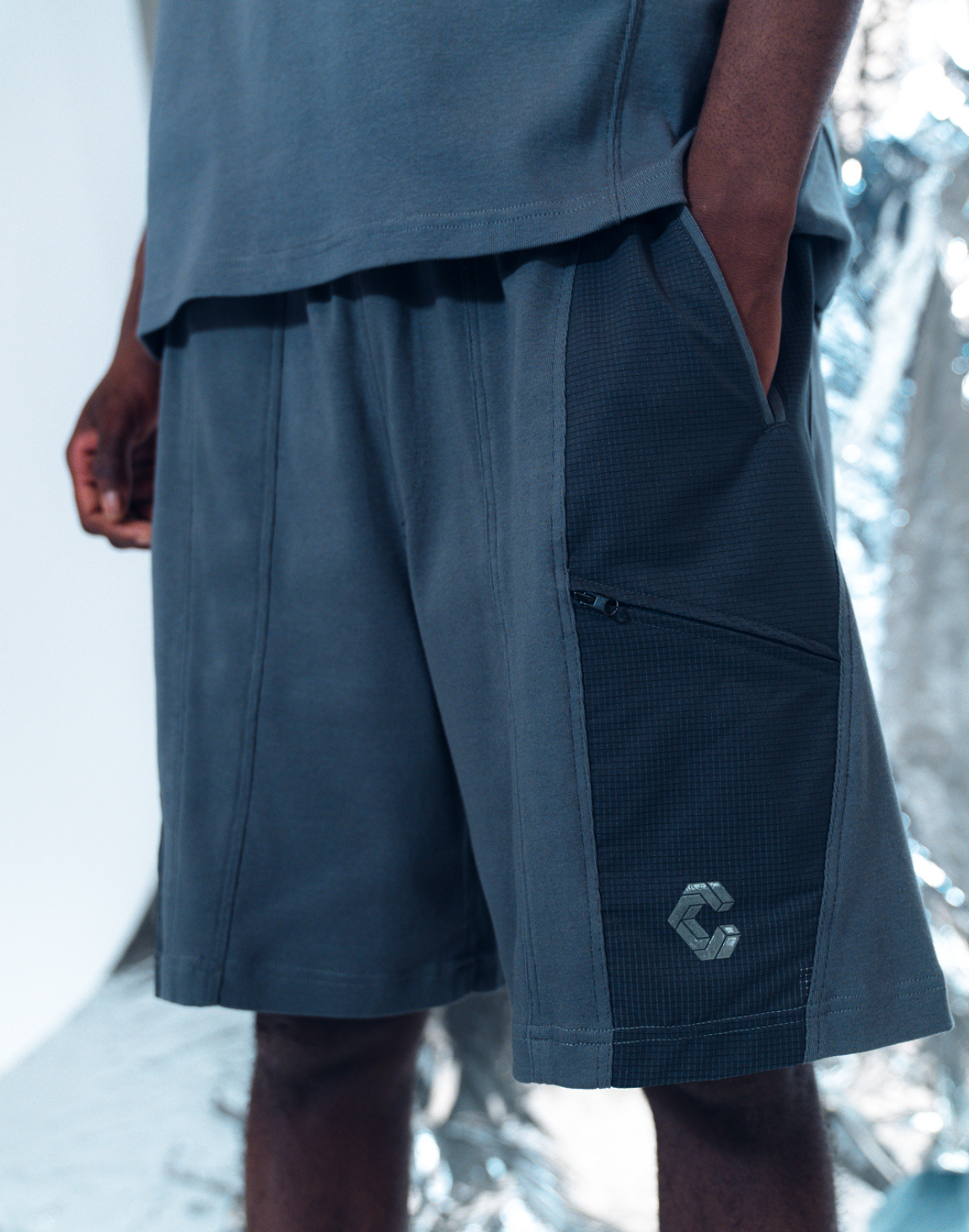 クロノス ハイブリッド アクティブショーツ【D.GRAY】