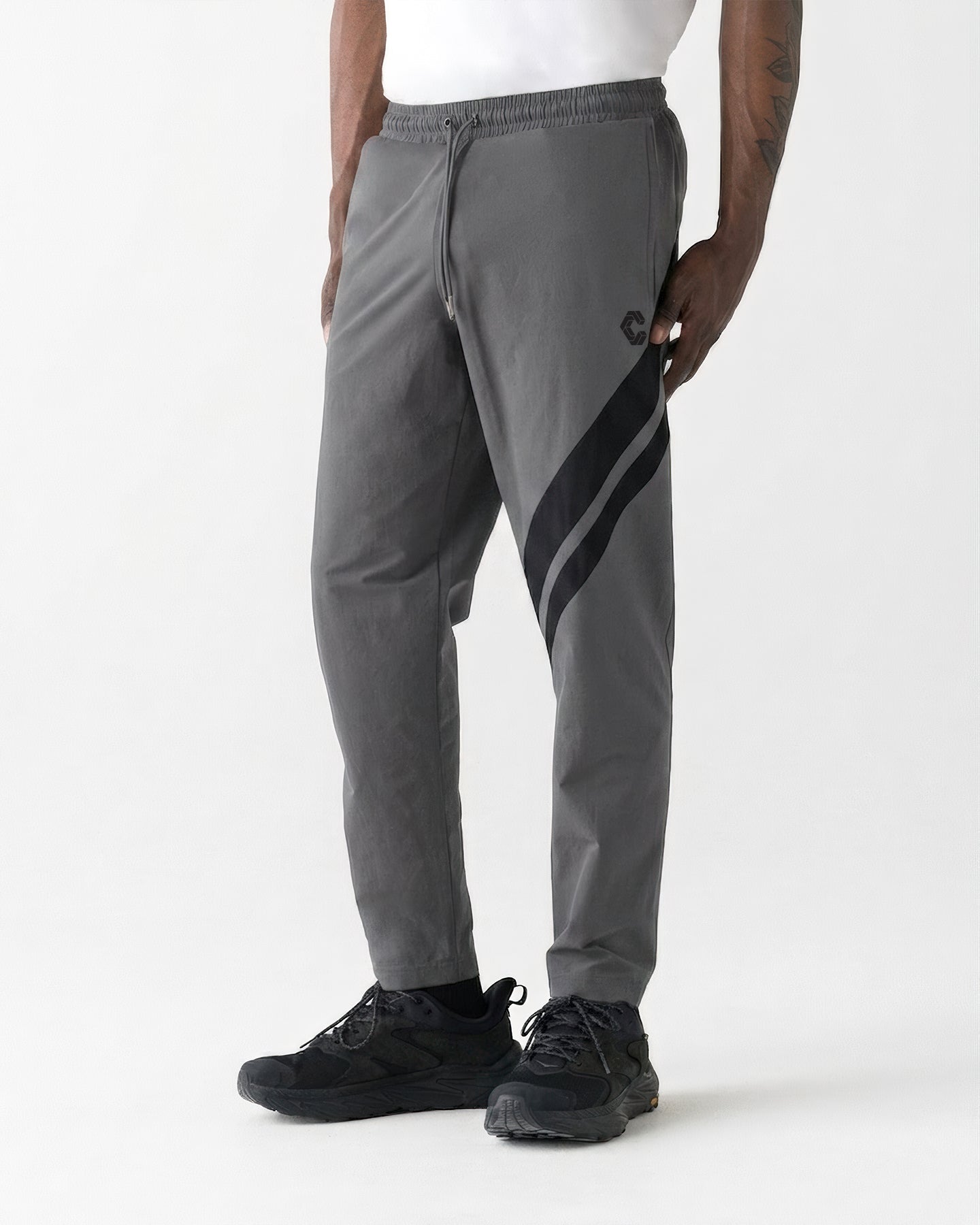CRONOSジョガーパンツグレーM CRONOS COOLING LINE JOGGER PANTS【D.GRAY】
