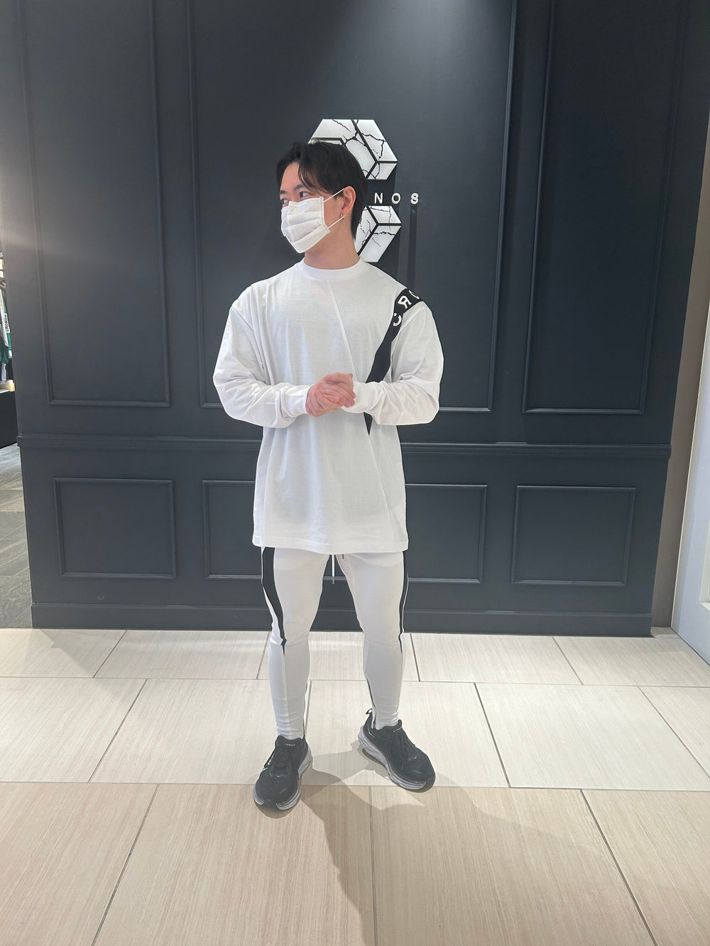 CRONOS GINZA SIX STAFF