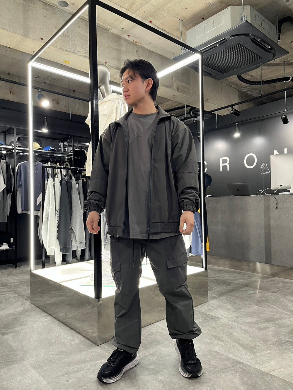CRONOS TOKYO STAFF