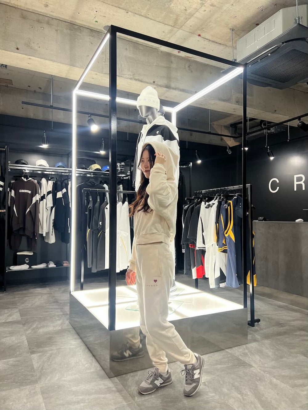 CRONOS TOKYO STAFF