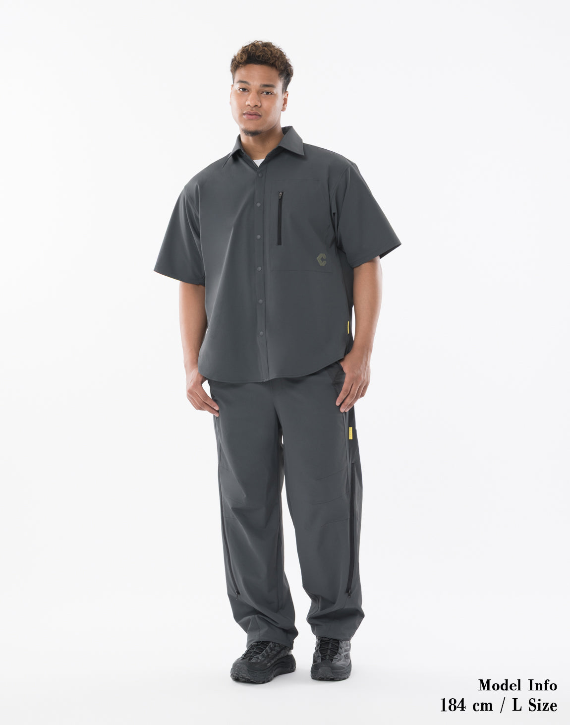 CRONOS HYBRID WIDE TECH PANTS【D.GRAY】