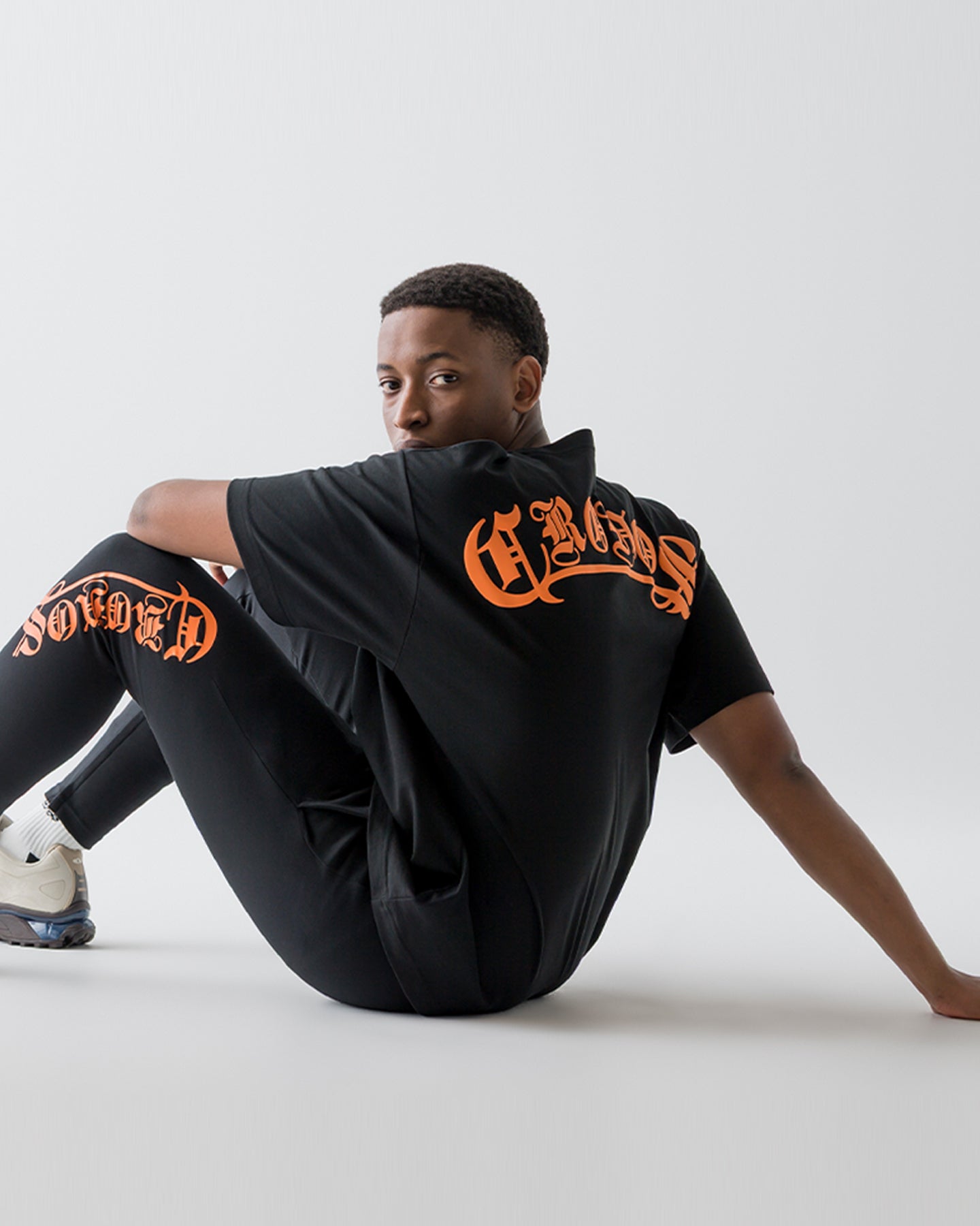 CRONOS BLACKLETTER SKINNY PANTS【BLACK×ORANGE】