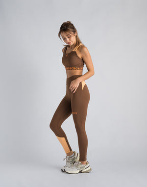 CRONOS WOMEN SWITCHED LOGO LEGGINGS【BROWN】