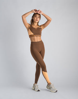 CRONOS WOMEN SWITCHED LOGO LEGGINGS【BROWN】