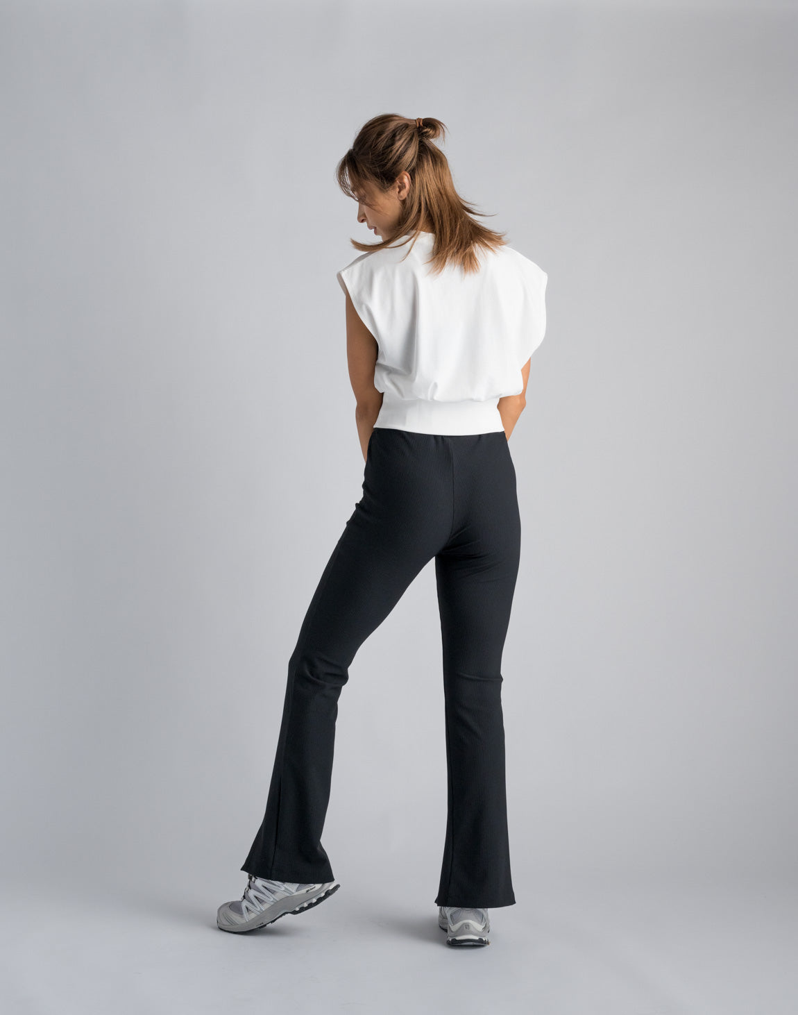 CRONOS WOMEN RIB HIGH RISE SLIT PANTS【BLACK】 – クロノス