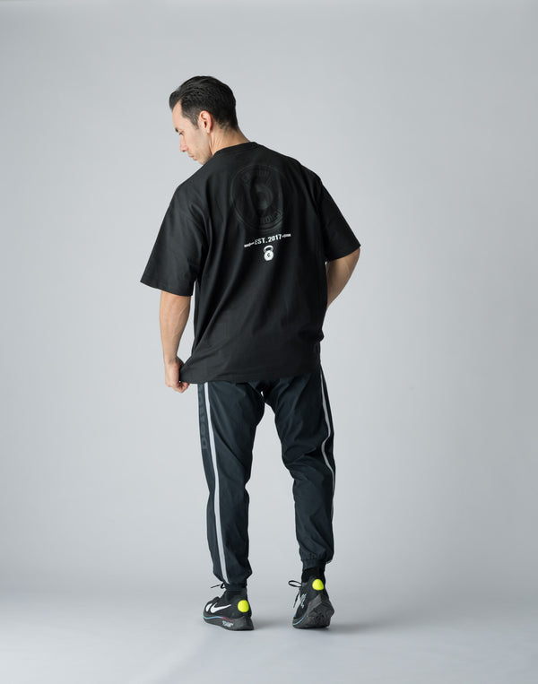 CRONOS DUMBBELL MOTIF PRINT T-SHIRT【BLACK】