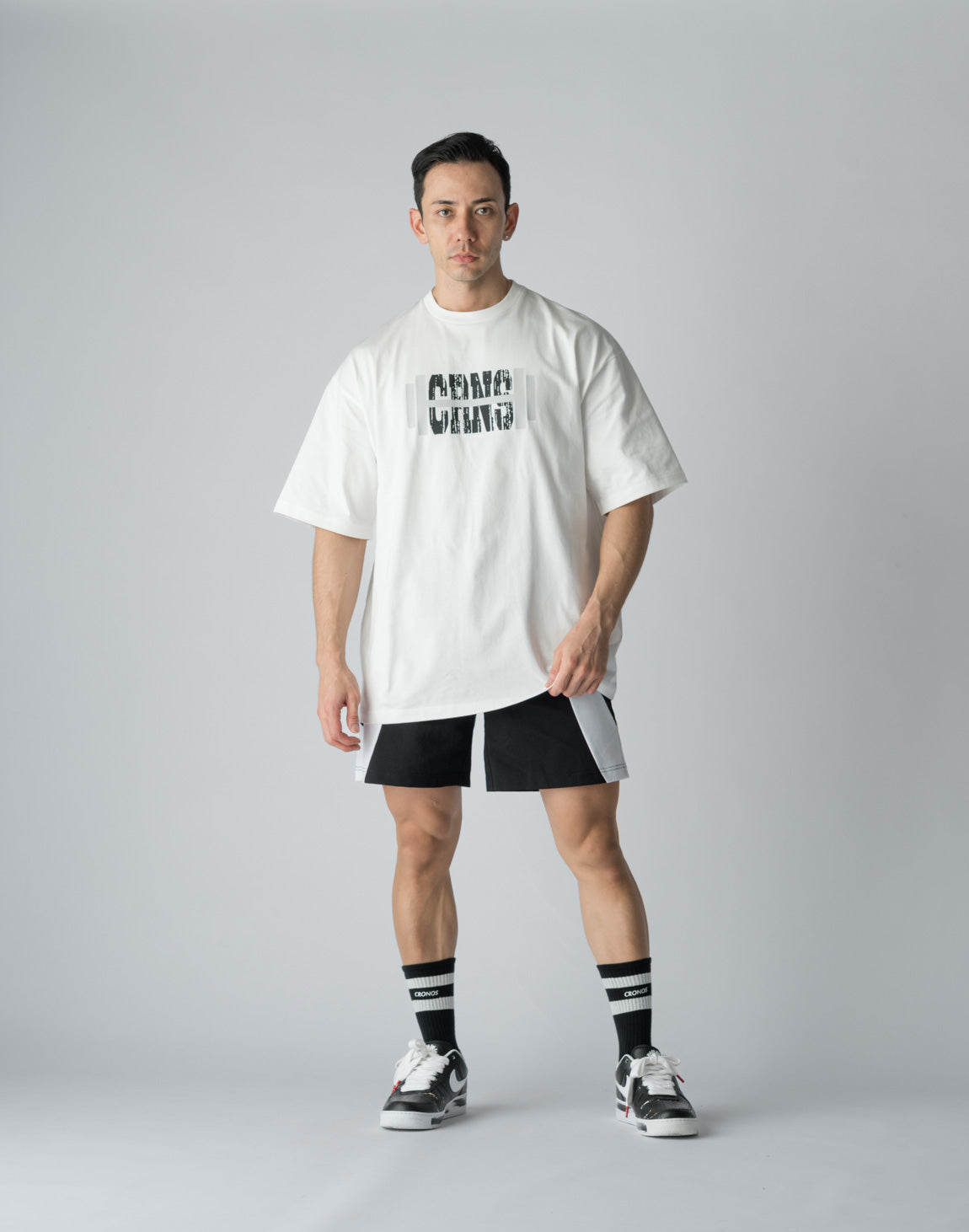 CRONOS ホワイト ストライプ Tシャツ CRONOS STRIPED PATTERN OVERSIZE T-SHIRT【WHITE】