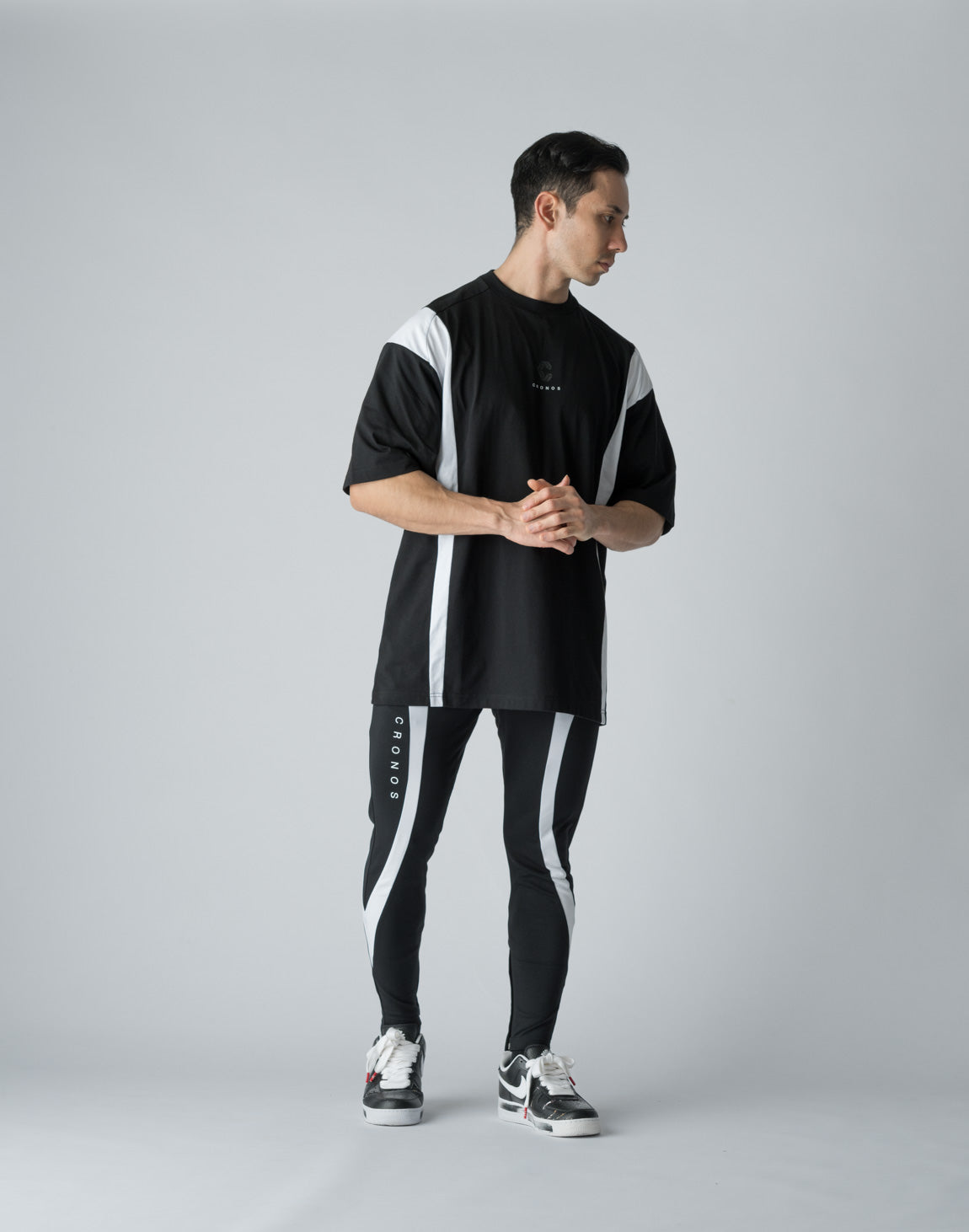 CRONOS BOTHSIDE SWITCHING OVERSIZE T-SHIRT【BLACK】