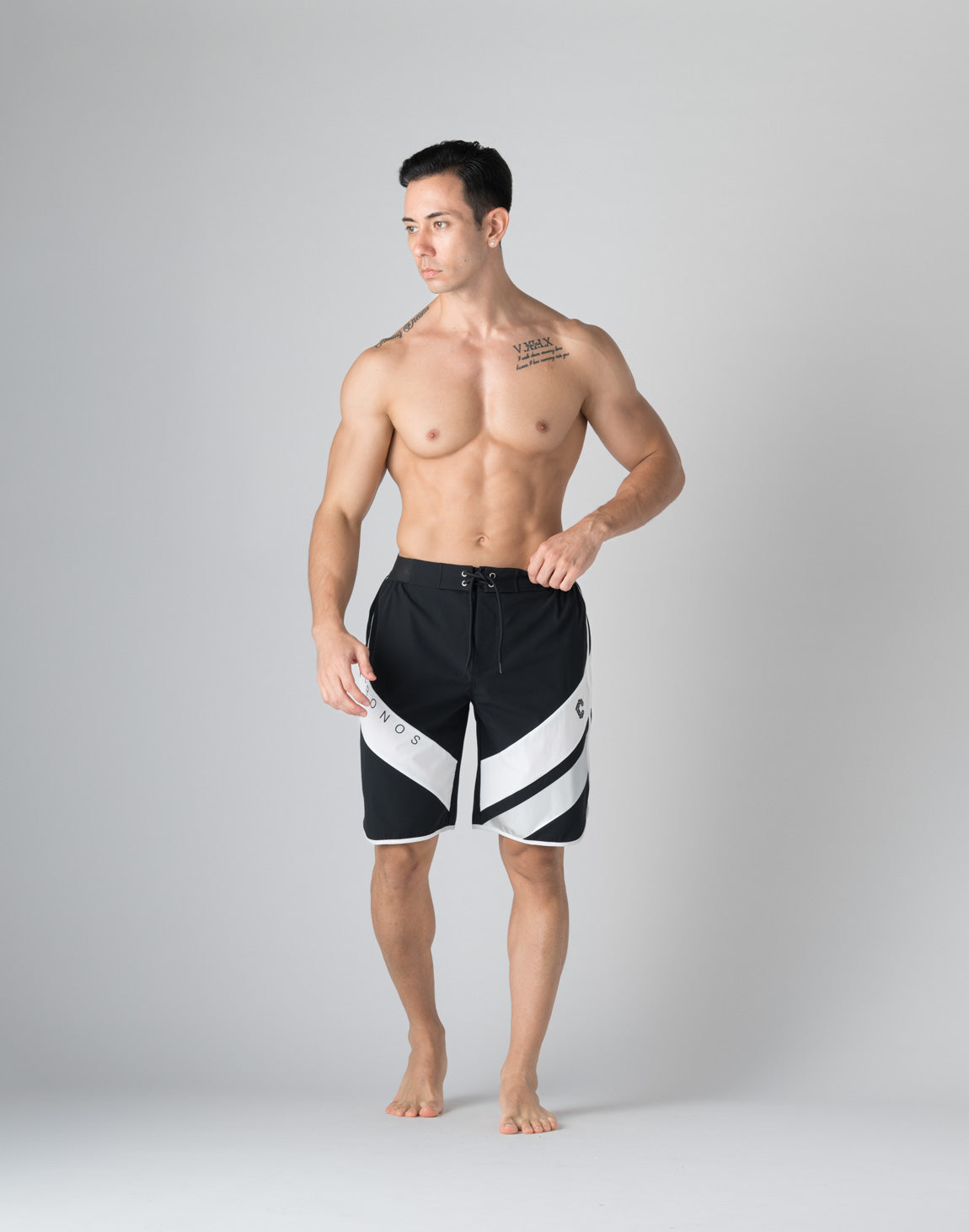 CRONOS DIAGONAL SWITCHING SURF SHORTS【BLACK×SILVER】 – クロノス CRONOS Official  Store