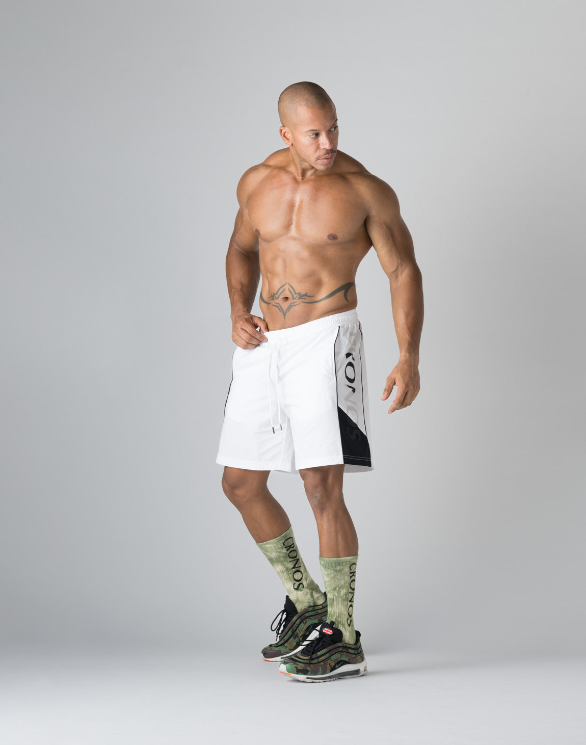 CRONOS SIDE LOGO SHORTS【WHITE】 – クロノス CRONOS Official
