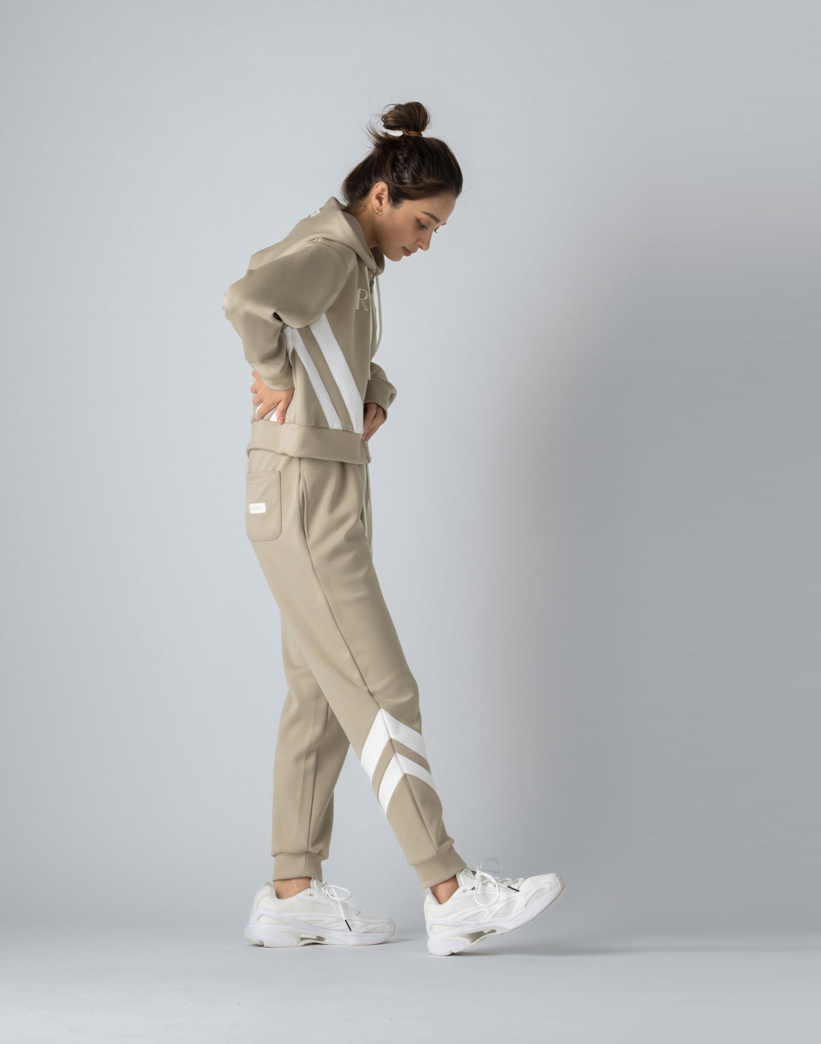 CRONOS WOMEN EMBROIDERY PANTS【BEIGE】 – クロノス CRONOS Official Store