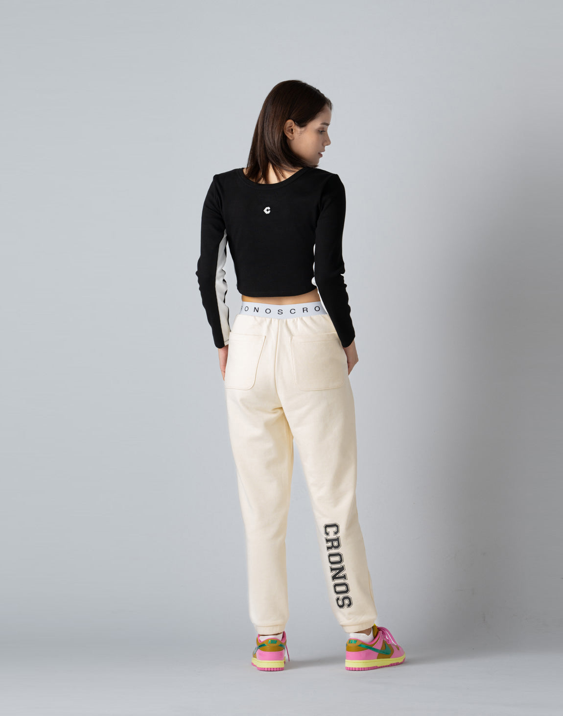 CRONOS WOMEN COLLEGE LOGO PANTS【CREAM】 – クロノス CRONOS Official Store