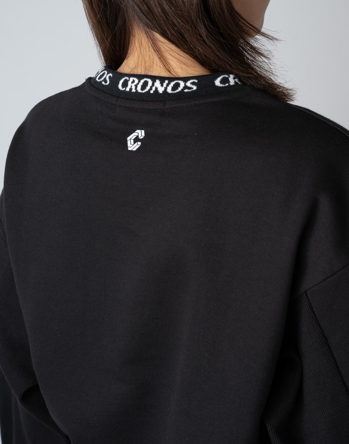 クロノス WOMEN CUT OUT SWEAT スウェット トレーナー ロゴ CRONOS WOMEN CUT OUT SWEAT【BLACK】