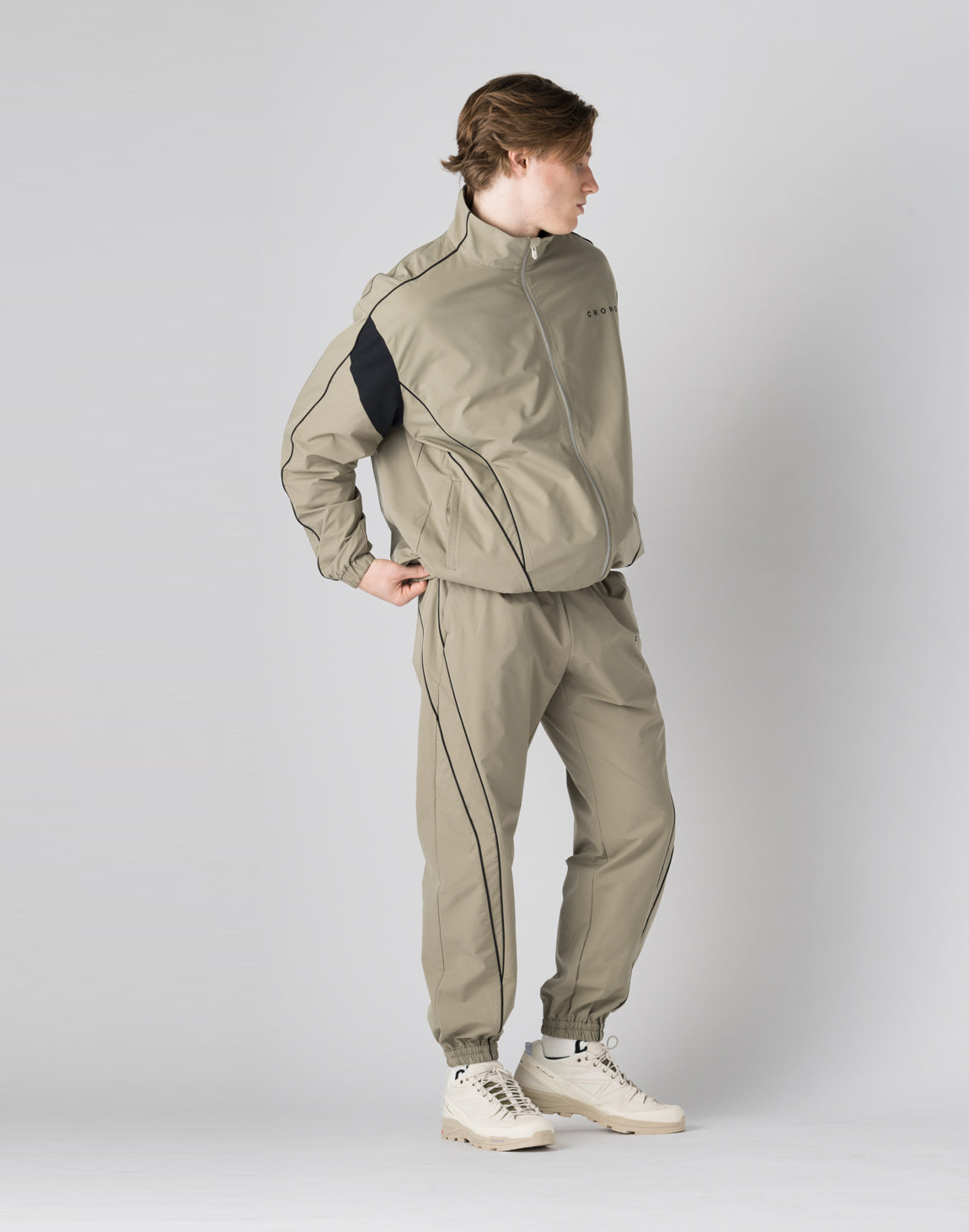 CRONOS Windbreaker jacket【GREIGE】