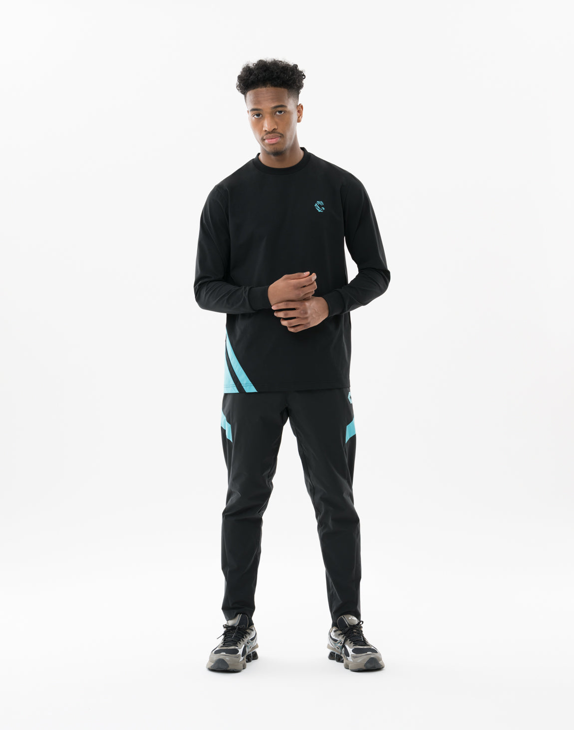 CRONOS stretch Tapered Jogger Pants【BLACK×BLUE】 – クロノス
