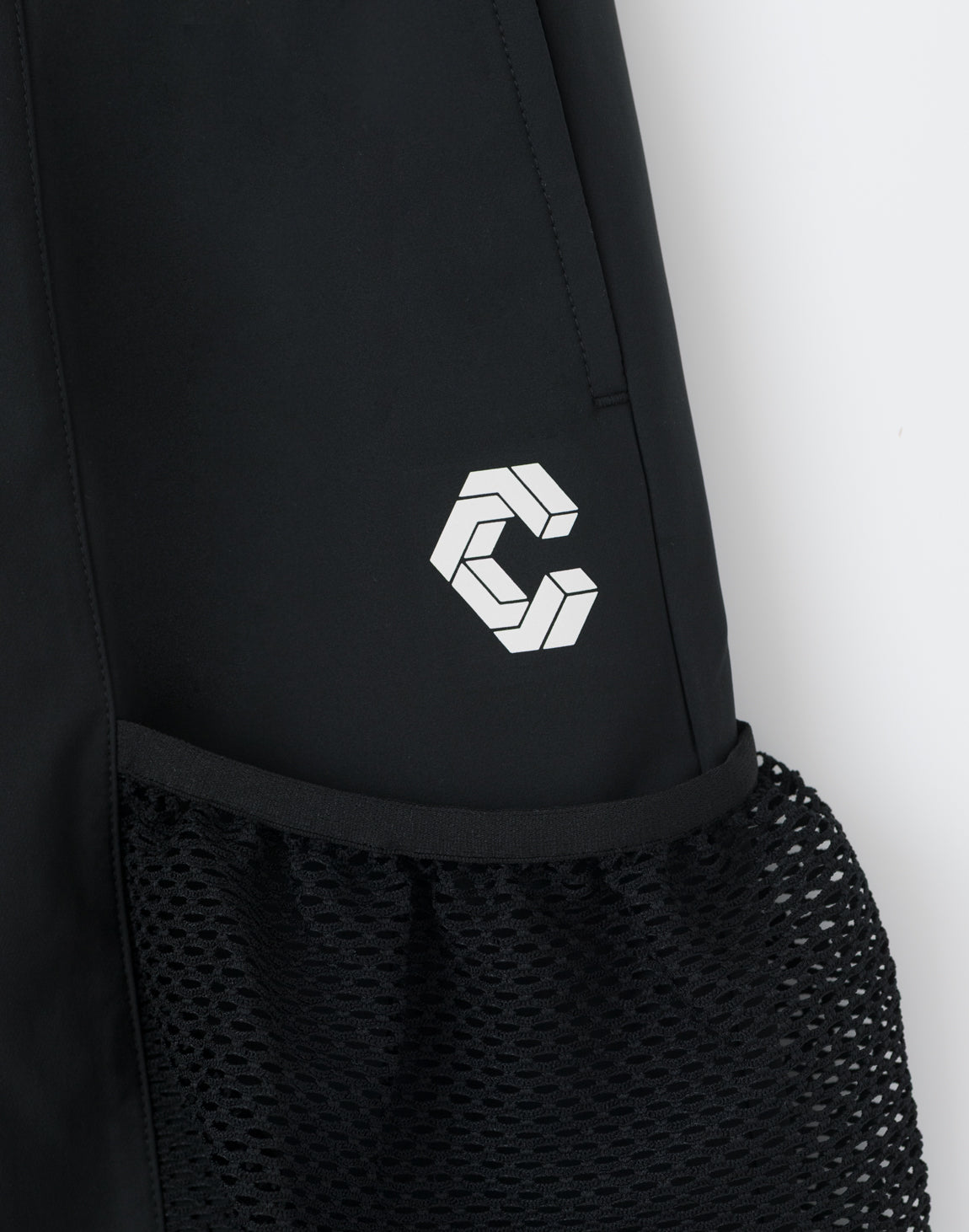 CRONOS Athleisure Cargo Pants【BLACK】 CRONOS Athleisure Cargo Pants [BLACK] – クロノス CRONOS