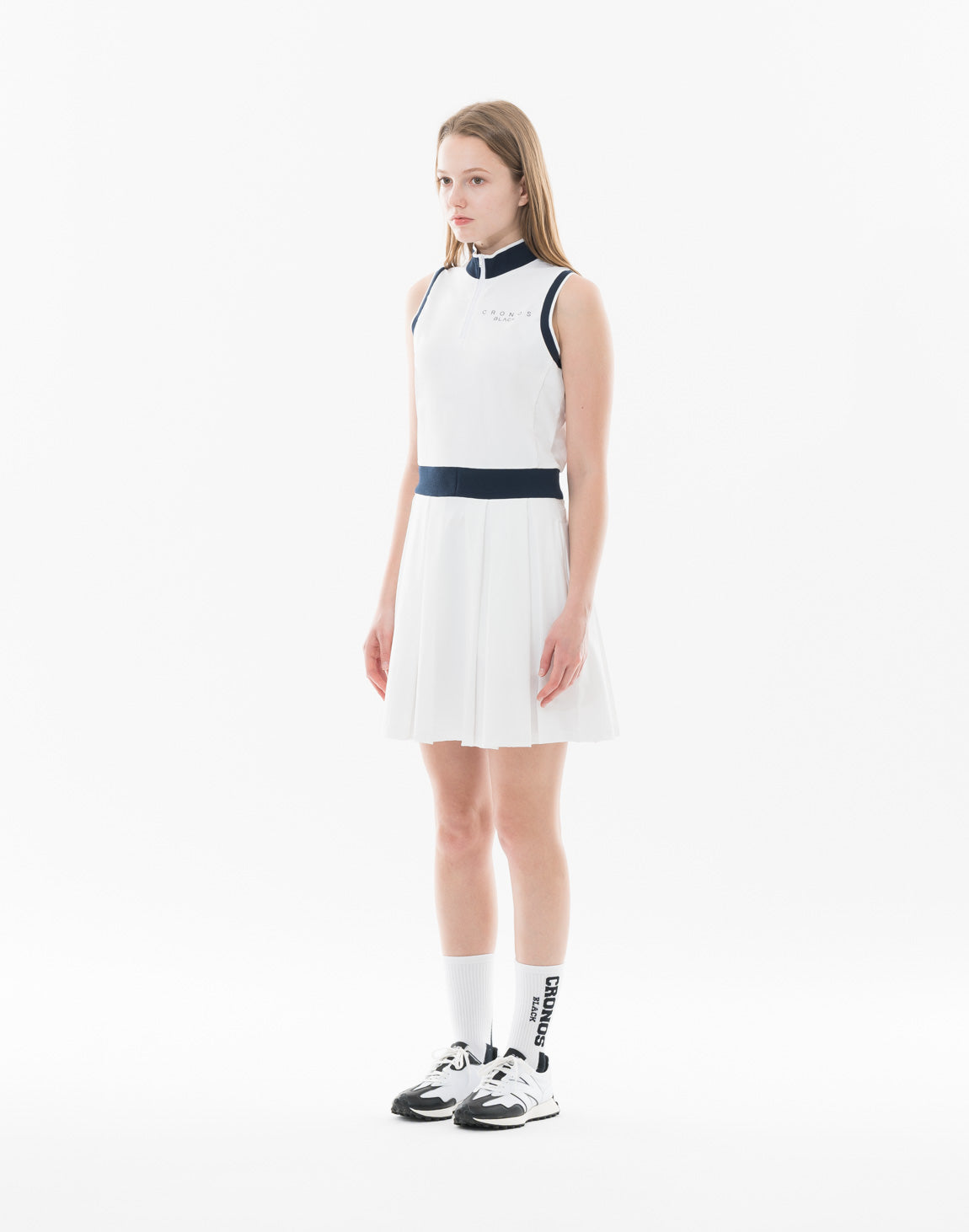 【ゆ】CRONOS レディースゴルフワンピース ホワイト/ネイビー新品 CRONOS BLACK WOMAN Motion Fit Onepiece【WHITE】