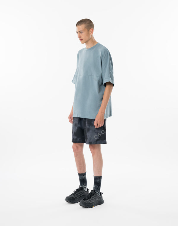 CRONOS OVERSHOULDER TEE【G.BLUE】