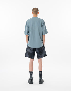 CRONOS OVERSHOULDER TEE【G.BLUE】