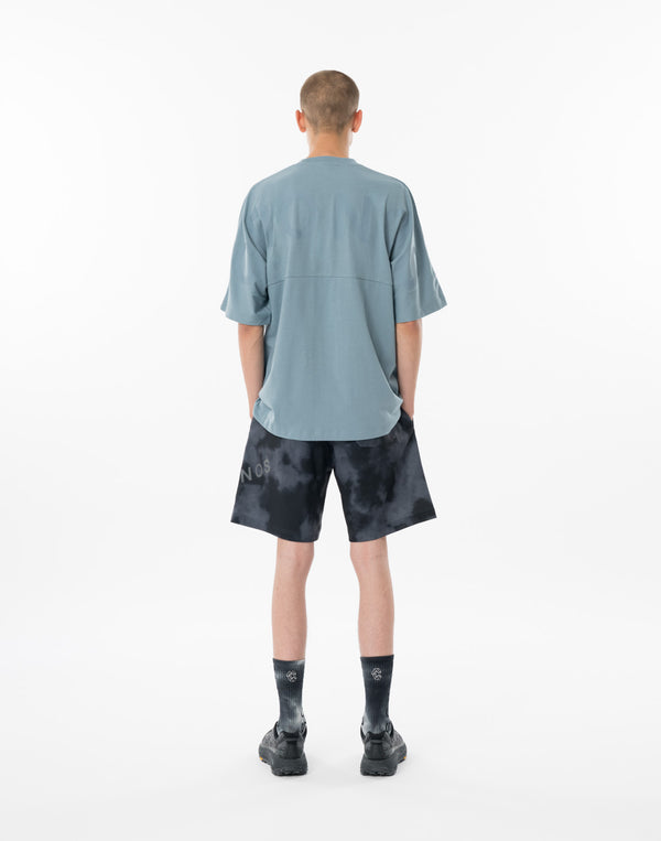CRONOS OVERSHOULDER TEE【G.BLUE】