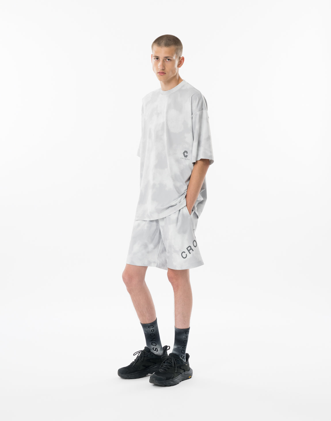 CRONOS ショートパンツ　ホワイト　L CRONOS BOTHSIDE SWITCHING SHORTS【WHITE】