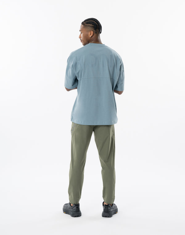 CRONOS OVERSHOULDER TEE【G.BLUE】