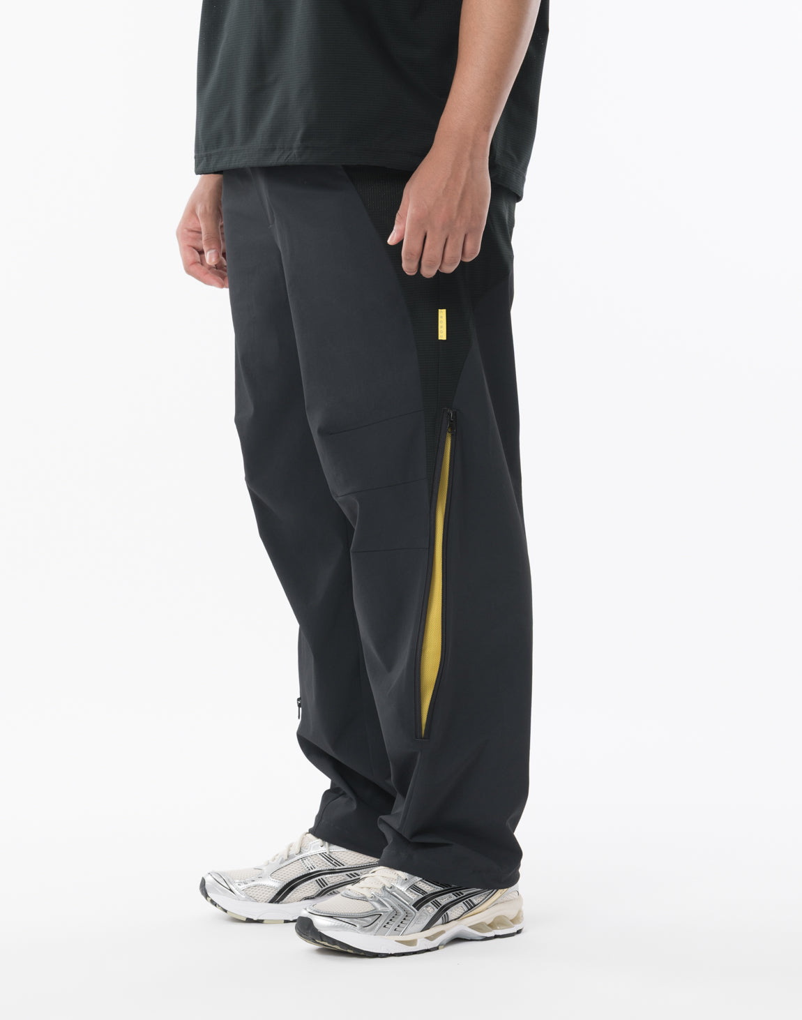 クロノス　cronos ロングパンツ CRONOS HYBRID WIDE TECH PANTS【BLACK】