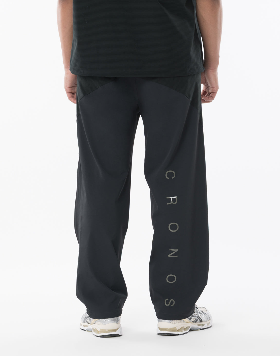 新品！CRONOS ストライプパンツ ブラック新品タグ付き CRONOS HYBRID WIDE TECH PANTS【BLACK】