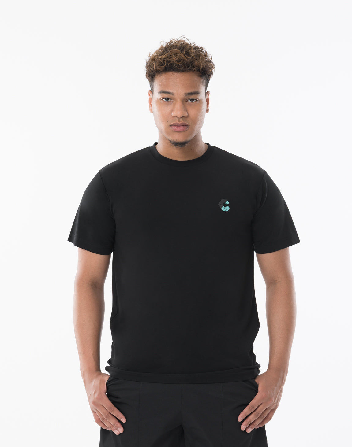 クロノス　【BLACK×BLUE】 CRONOS Vertical Signature Logo Regularfit T-SHIRT【BLACK