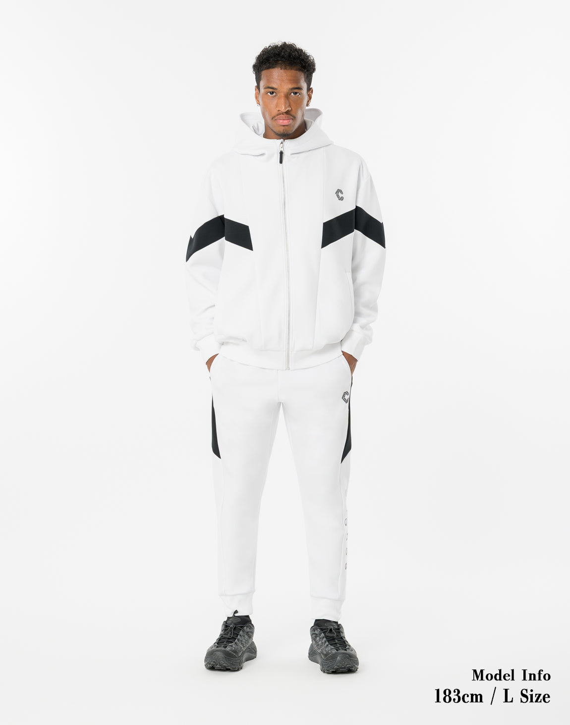 本日限定価格　新品未使用cronosクロノス パイル地パーカーホワイト　値下不可 新品 CRONOS クロノス フルジップ パーカー XL 白 - メルカリ