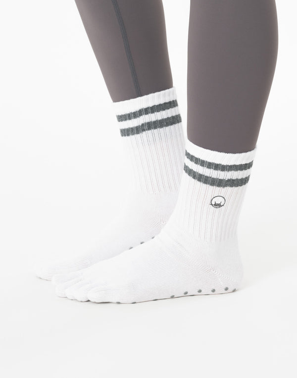 CRONOS WOMEN × KASANE Flow Grip Socks【WHITE】