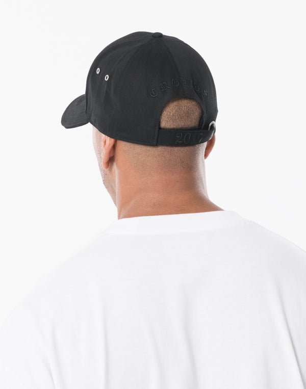 CRONOS BLACKLETTER  CAP【BLACK】