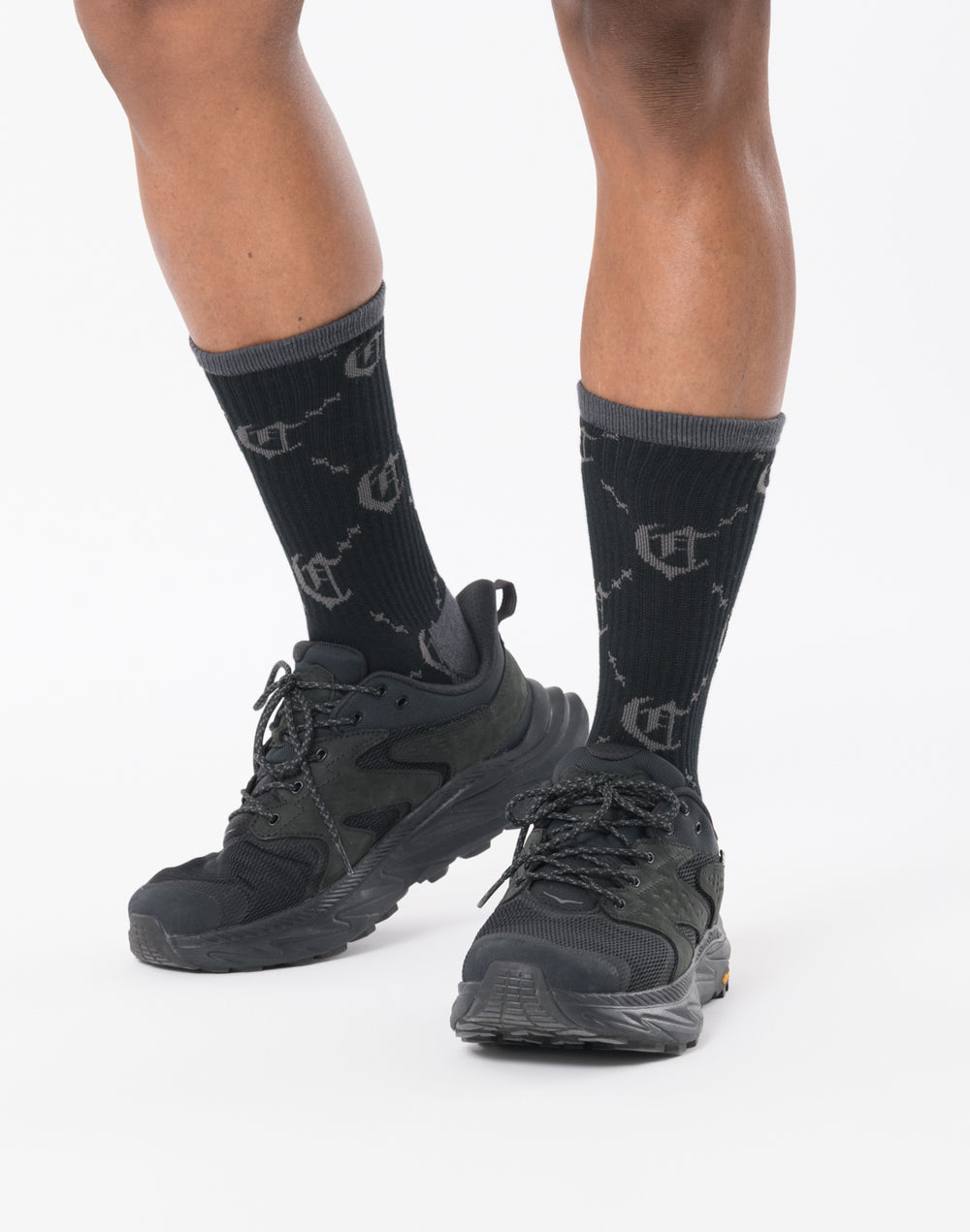 CRONOS BLACKLETTER ORIGINAL MONOGRAM SOCKS【BLACK】