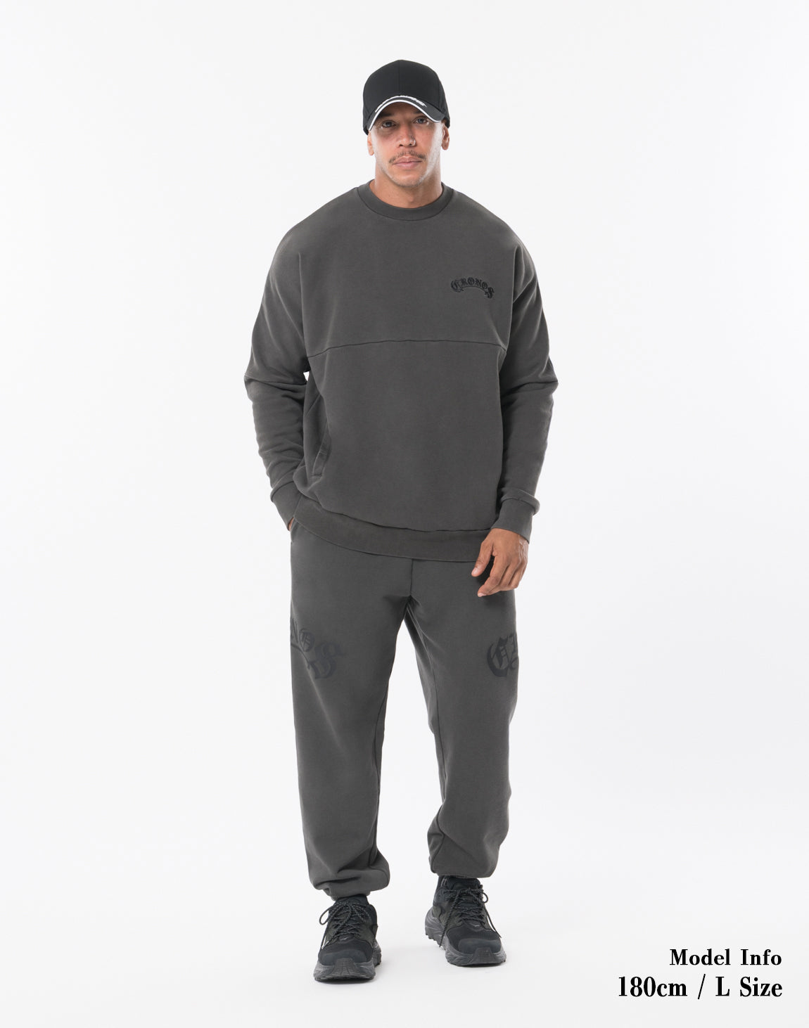 CRONOS BLACKLETTER HOODIE V BLACKxBLACK CRONOS BLACKLETTER HOODIE