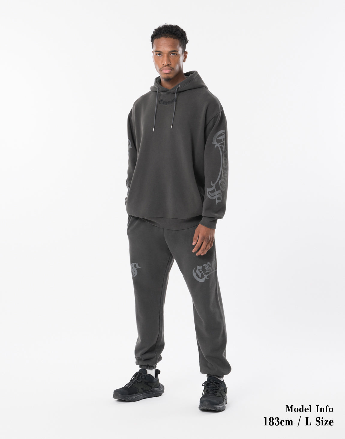 CRONOS BLACKLETTER HOODIE V BLACKxBLACK CRONOS BLACKLETTER HOODIE