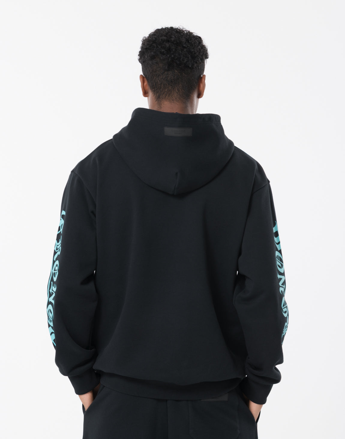 CRONOS BLACKLETTER HOODIE【BLACK×BLUE】