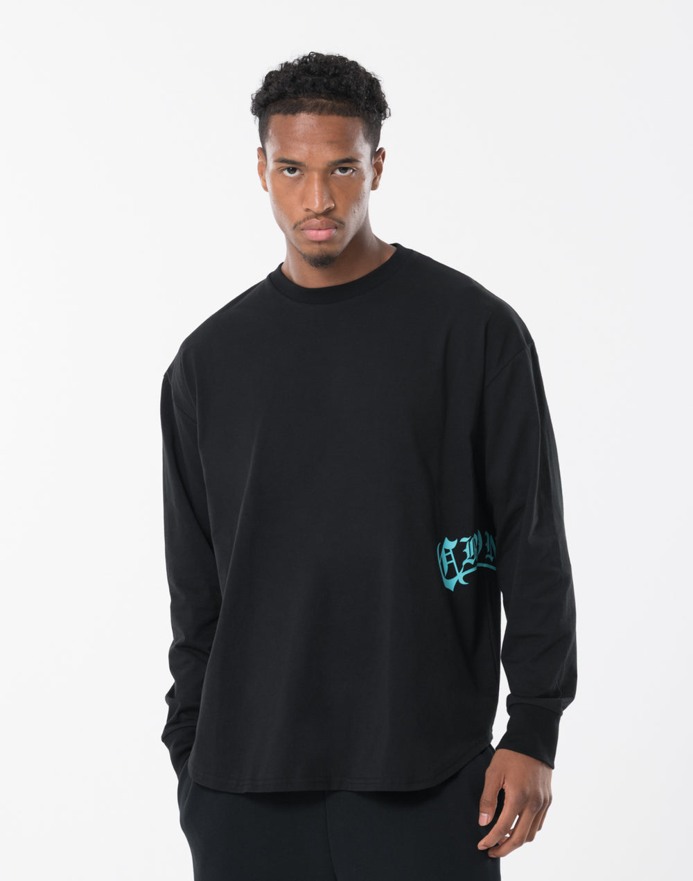 CRONOS BLACKLETTER L/S TEE【BLACK×BLUE】