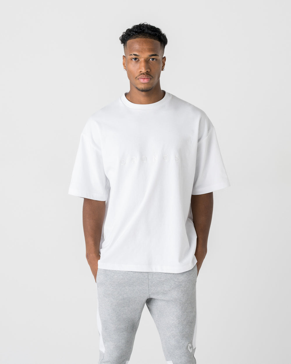 CRONOS SIGNATURE ACCENT S/S TEE【WHITE】