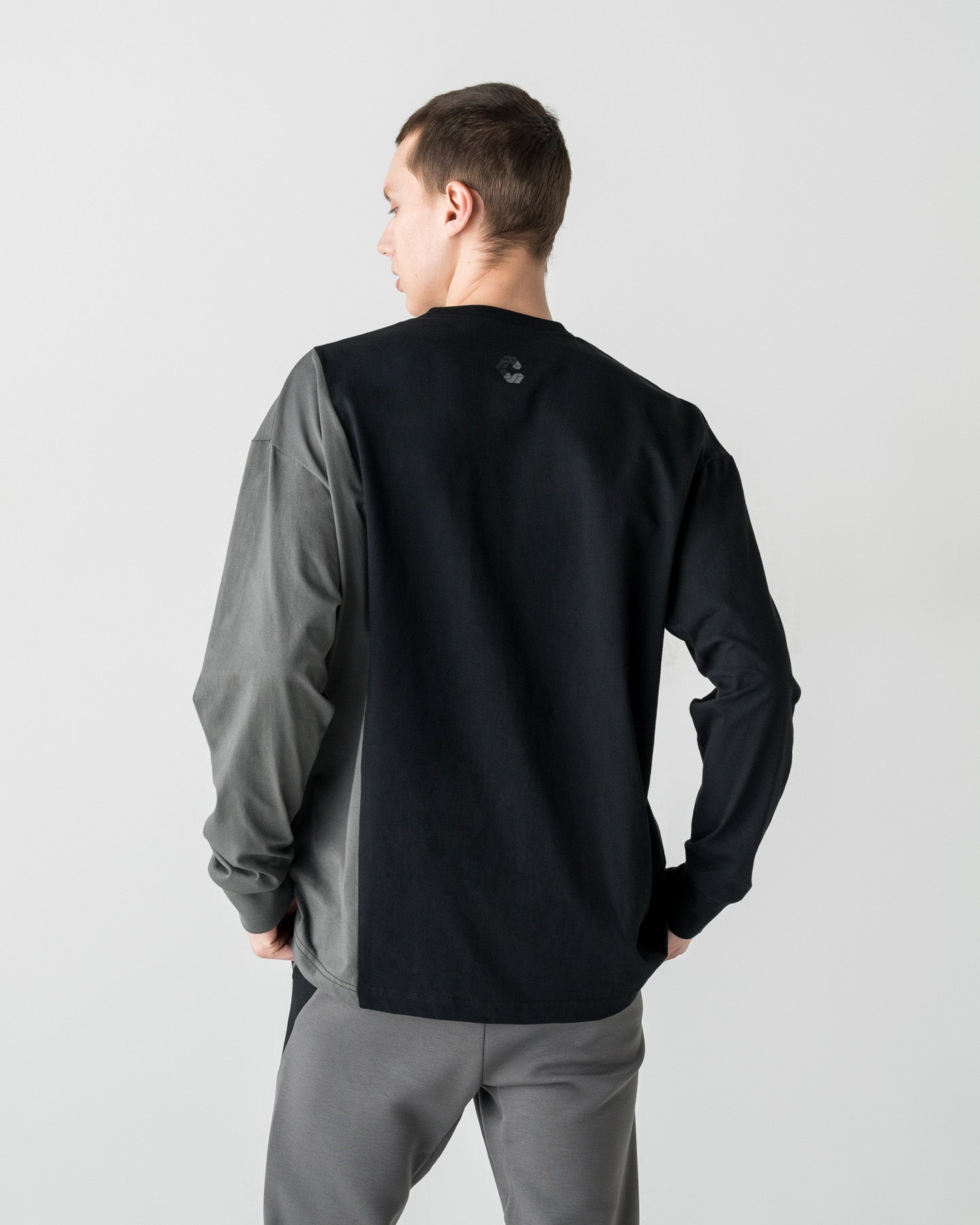 CRONOS TONE SWITCH L/L TEE【D.GRAY】