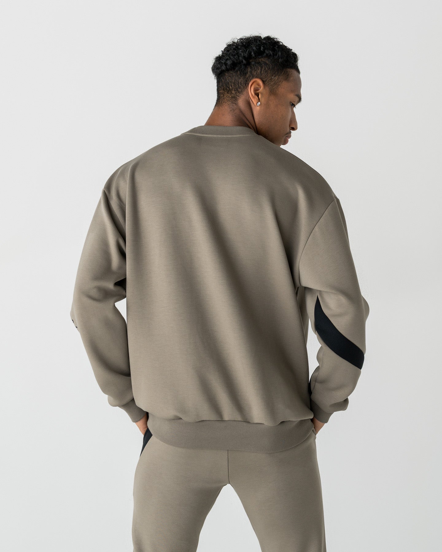 CRONOS LIGHTWEIGHT HYBRID L/S TEE【TAUPE】