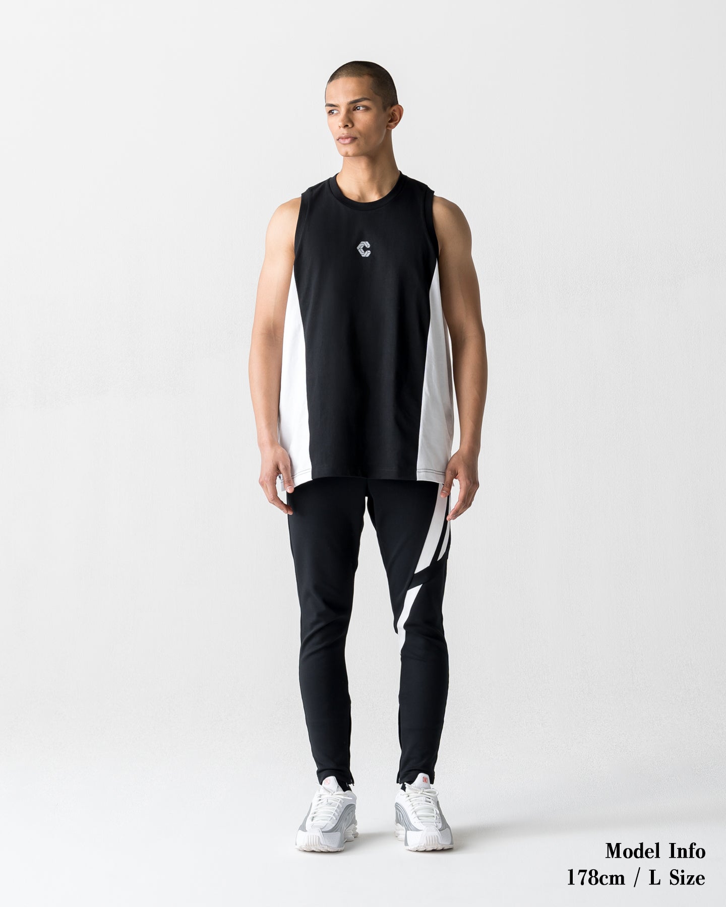 CRONOS SPLIT LOGO SLEEVELESS【BLACK】