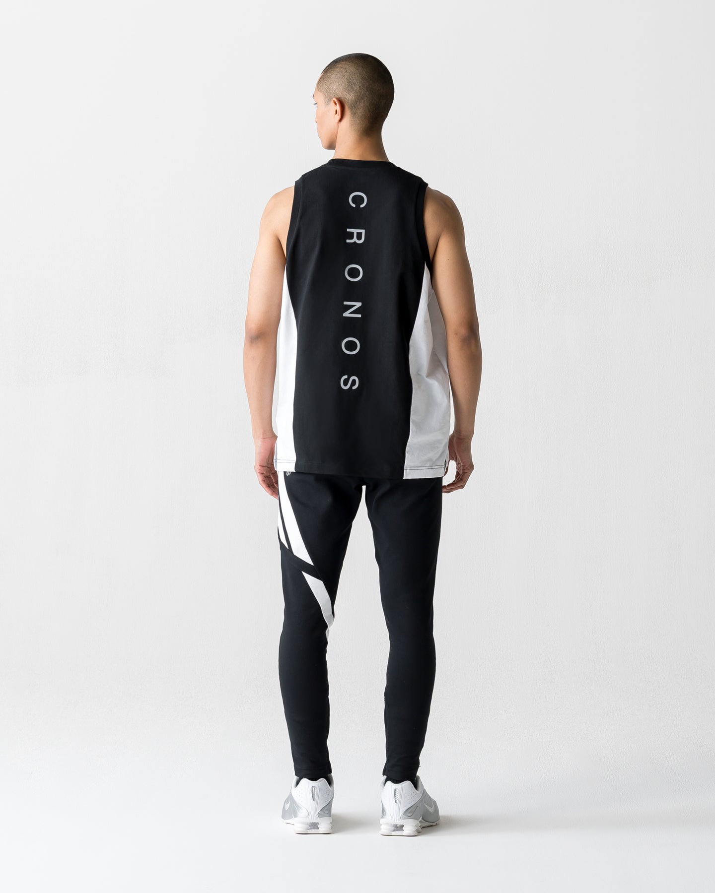 CRONOS SPLIT LOGO SLEEVELESS【BLACK】